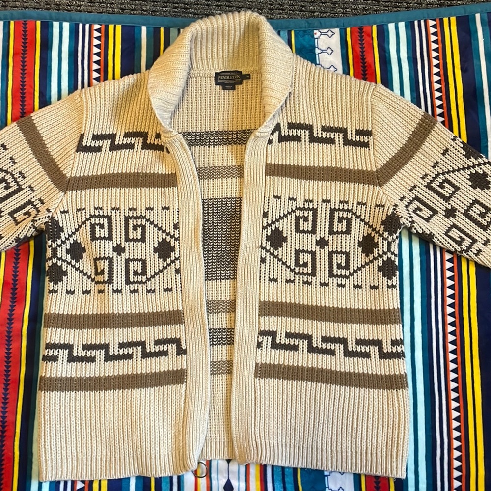 “The Dude” style Genuine Pendleton XL zip-up sweater.